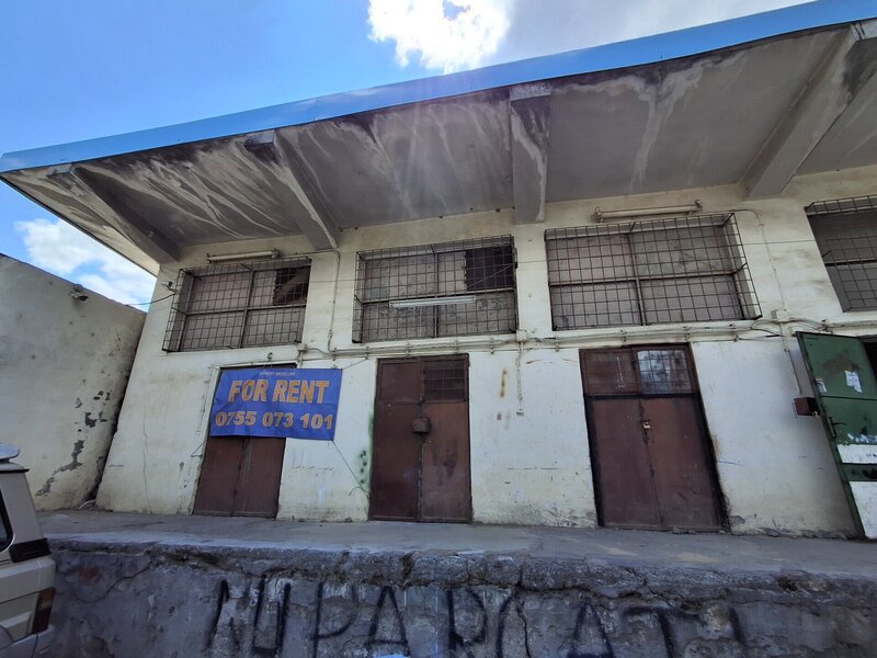 Titan, bd. 1 Decembrie 1918, spatiu depozitare, mica productie 94 mp